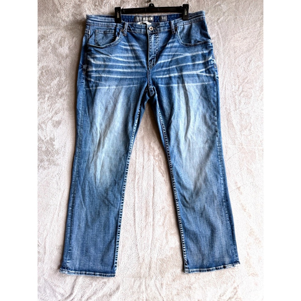 BKE Derek Bootleg Jeans Mens 38R Medium Wash Whiskered Denim Bootcut